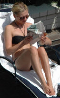 Magnifiques photos de Kirsten Dunst en bikini noir
